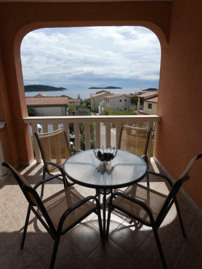 Apartmani Saric Rogoznica Зечево Екстер'єр фото